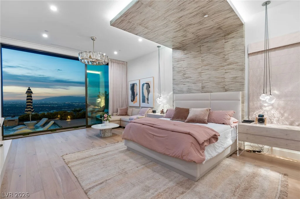 651 Overlook Rim, Henderson, NV 89012
