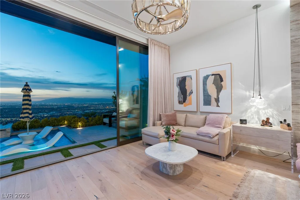 651 Overlook Rim, Henderson, NV 89012