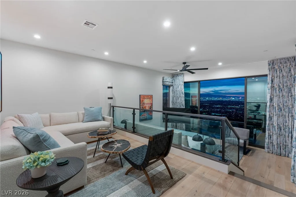 651 Overlook Rim, Henderson, NV 89012