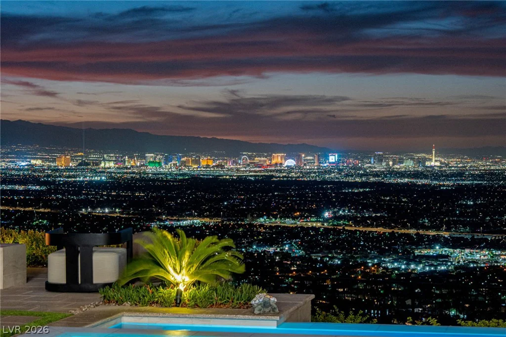 651 Overlook Rim, Henderson, NV 89012