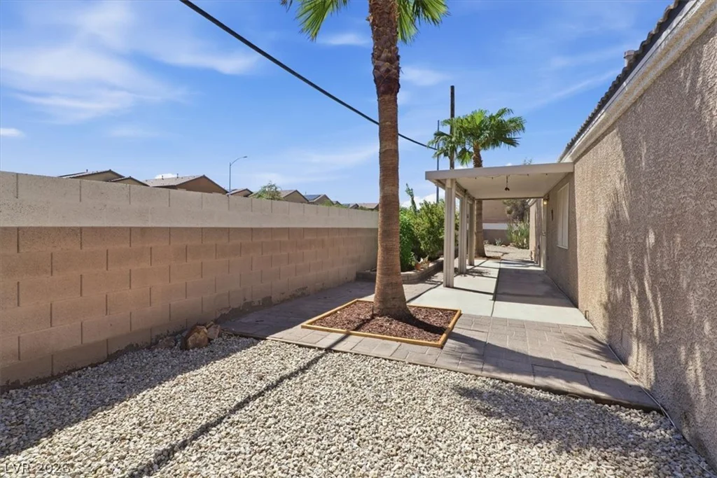 5293 Mineral Lake, Las Vegas, NV 89122