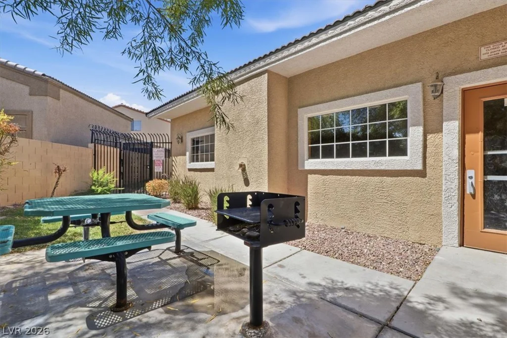 5293 Mineral Lake, Las Vegas, NV 89122