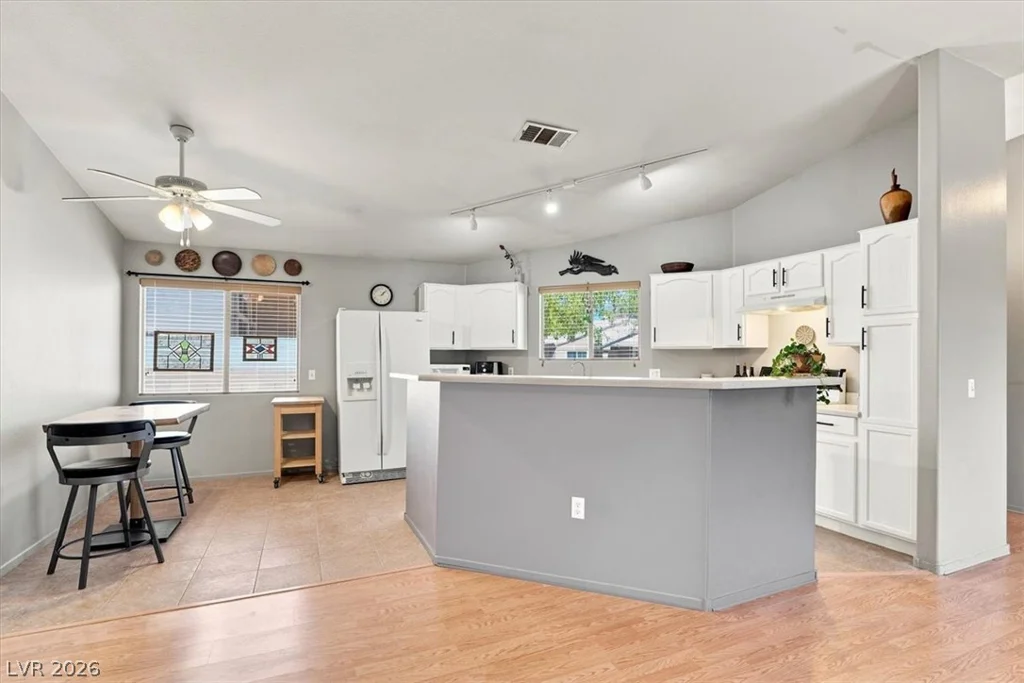 5293 Mineral Lake, Las Vegas, NV 89122