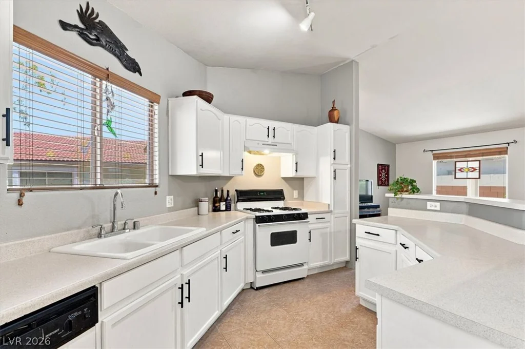 5293 Mineral Lake, Las Vegas, NV 89122