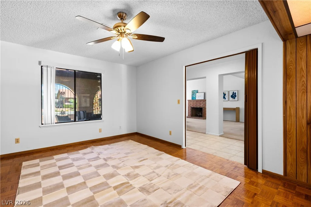 1929 Rockledge, Las Vegas, NV 89119