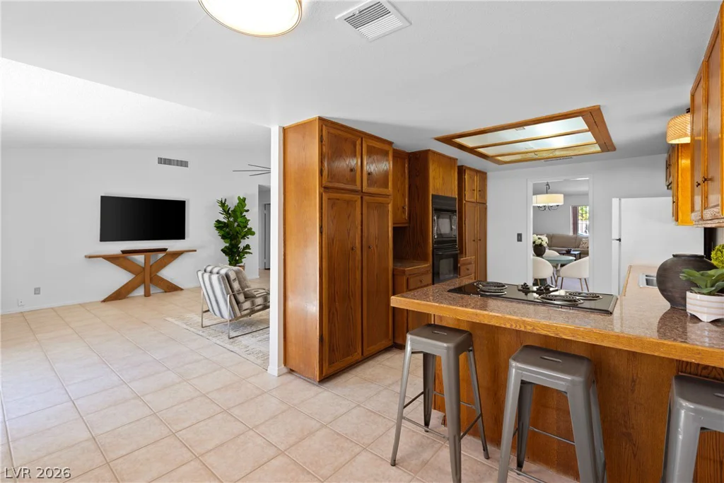 1929 Rockledge, Las Vegas, NV 89119