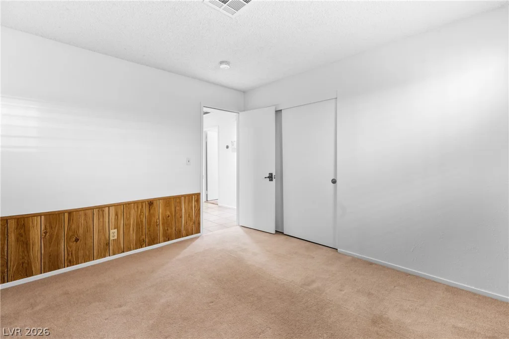 1929 Rockledge, Las Vegas, NV 89119