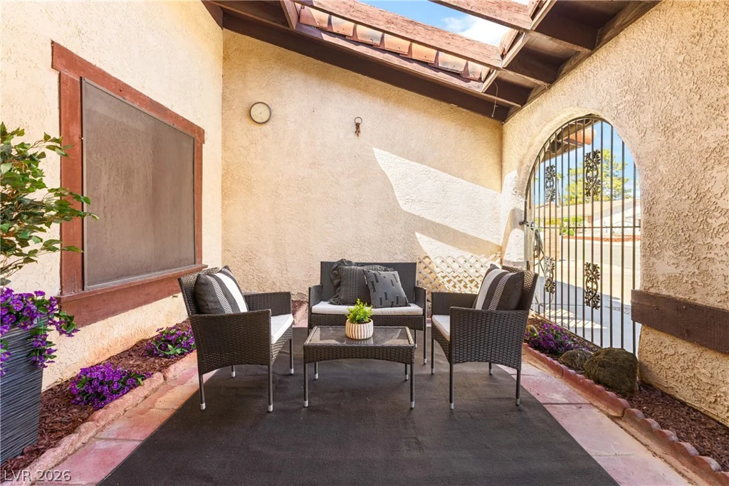 1929 Rockledge, Las Vegas, NV 89119