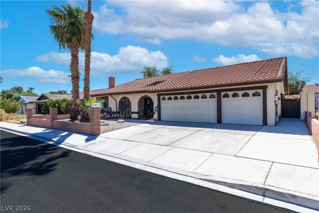 1929 Rockledge, Las Vegas, NV 89119