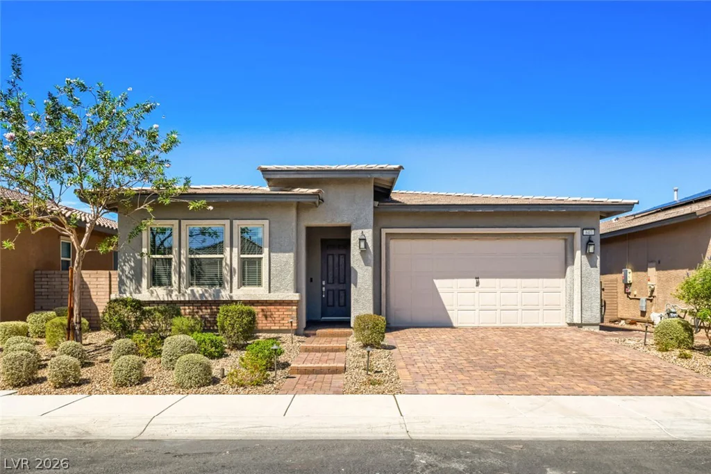 647 Longfeather, Henderson, NV 89011