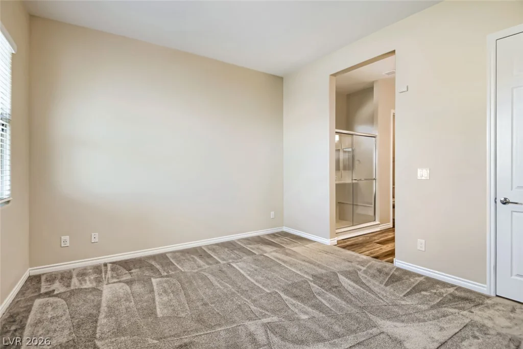 647 Longfeather, Henderson, NV 89011