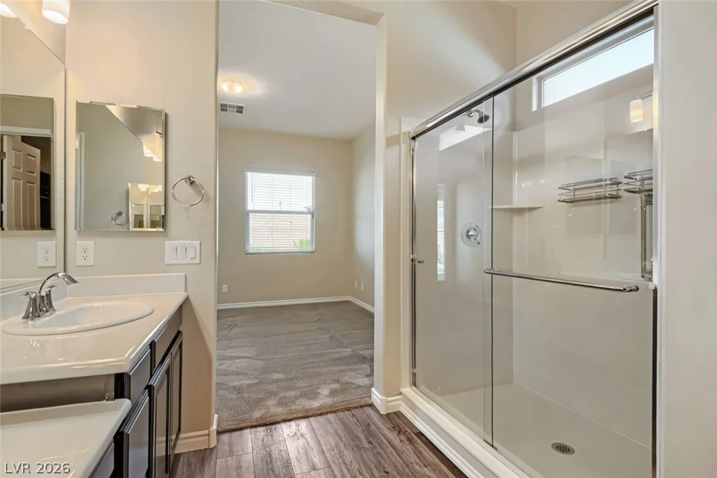 647 Longfeather, Henderson, NV 89011