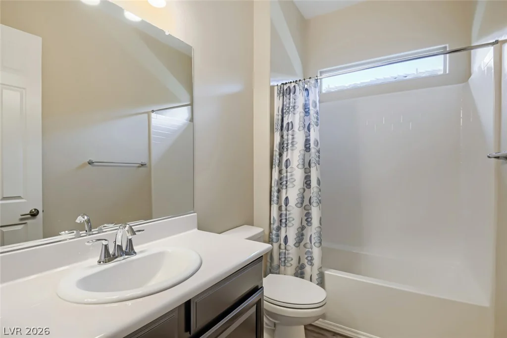 647 Longfeather, Henderson, NV 89011