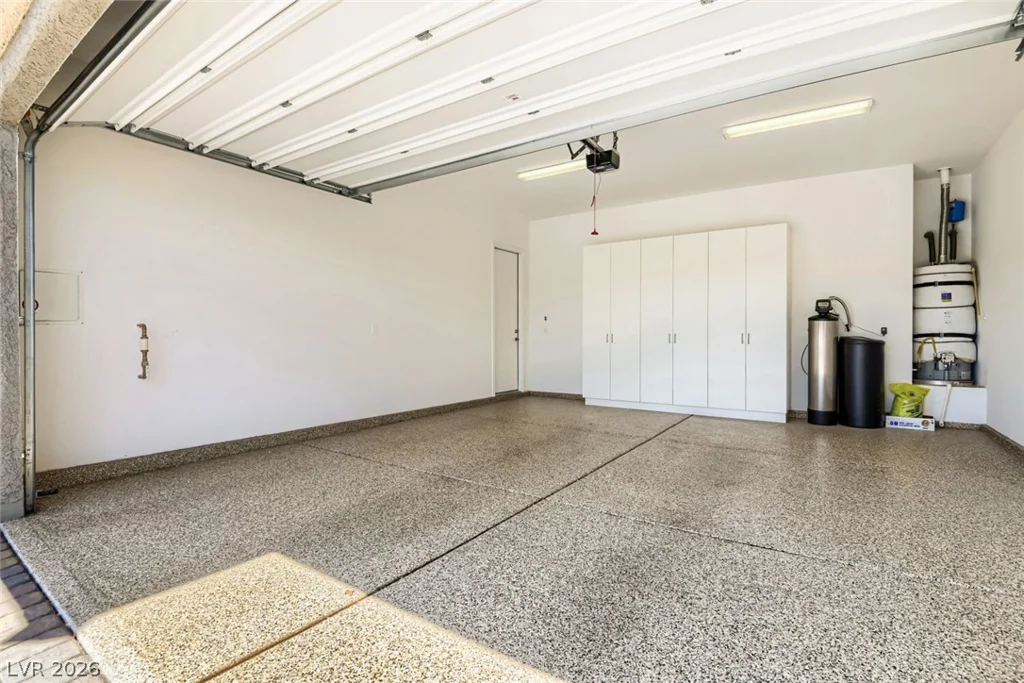 647 Longfeather, Henderson, NV 89011