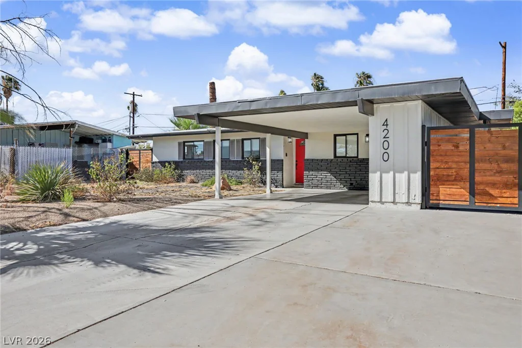 4200 El Parque, Las Vegas, NV 89102