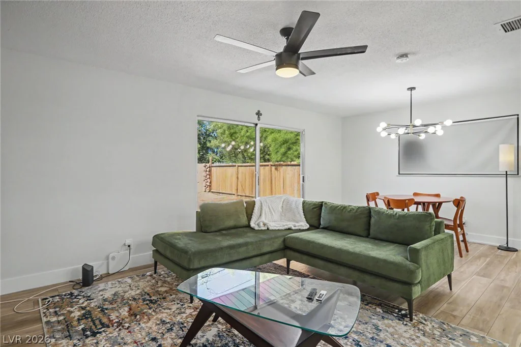 4200 El Parque, Las Vegas, NV 89102