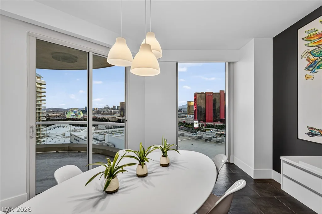 2747 Paradise, Las Vegas, NV 89109