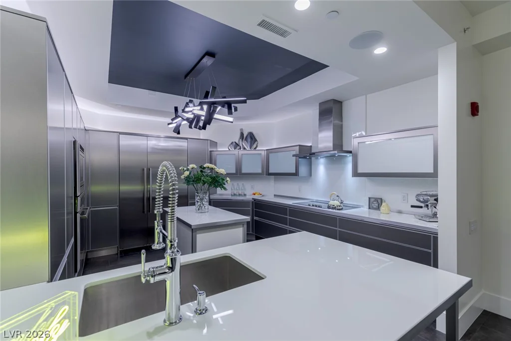 2747 Paradise, Las Vegas, NV 89109