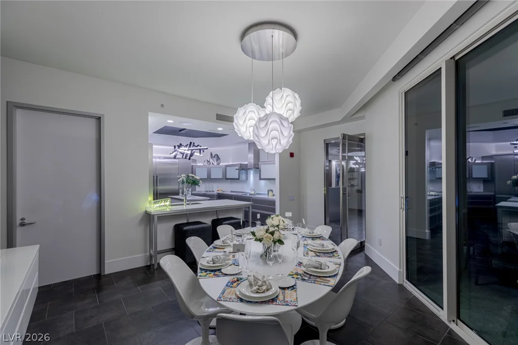 2747 Paradise, Las Vegas, NV 89109