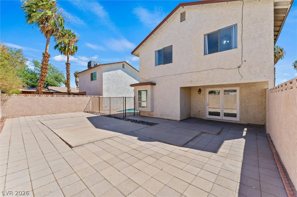 5570 White Cap, Las Vegas, NV 89110