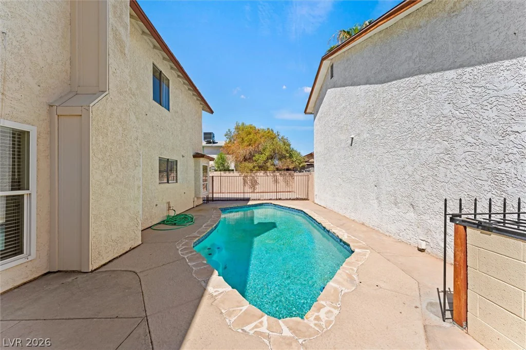 5570 White Cap, Las Vegas, NV 89110
