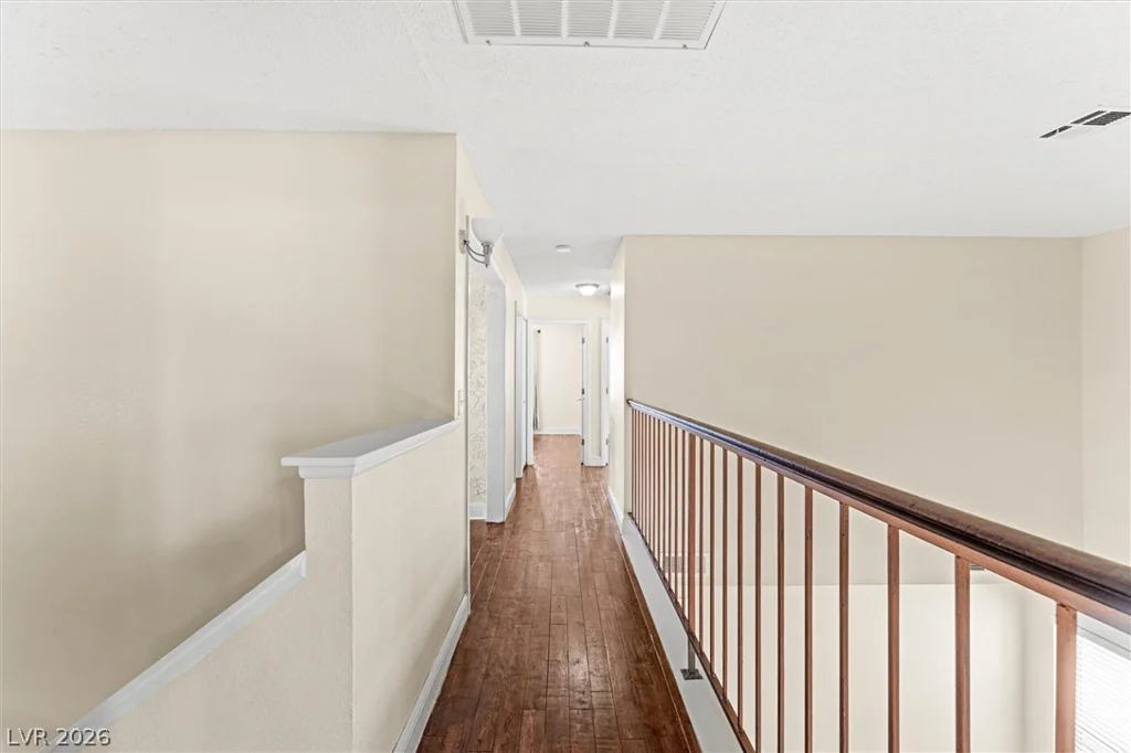 5570 White Cap, Las Vegas, NV 89110