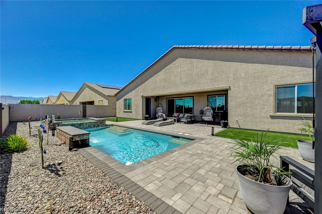 5241 Brayden, Las Vegas, NV 89131