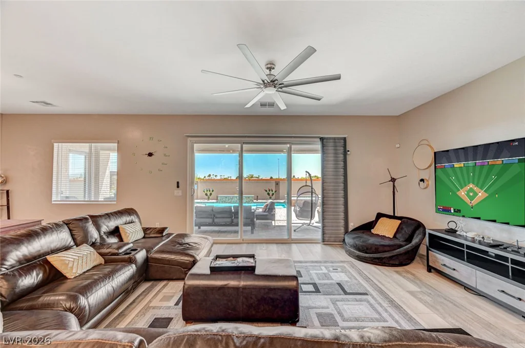 5241 Brayden, Las Vegas, NV 89131