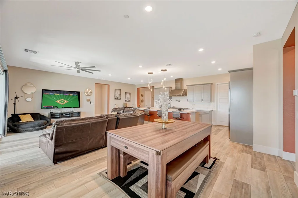 5241 Brayden, Las Vegas, NV 89131