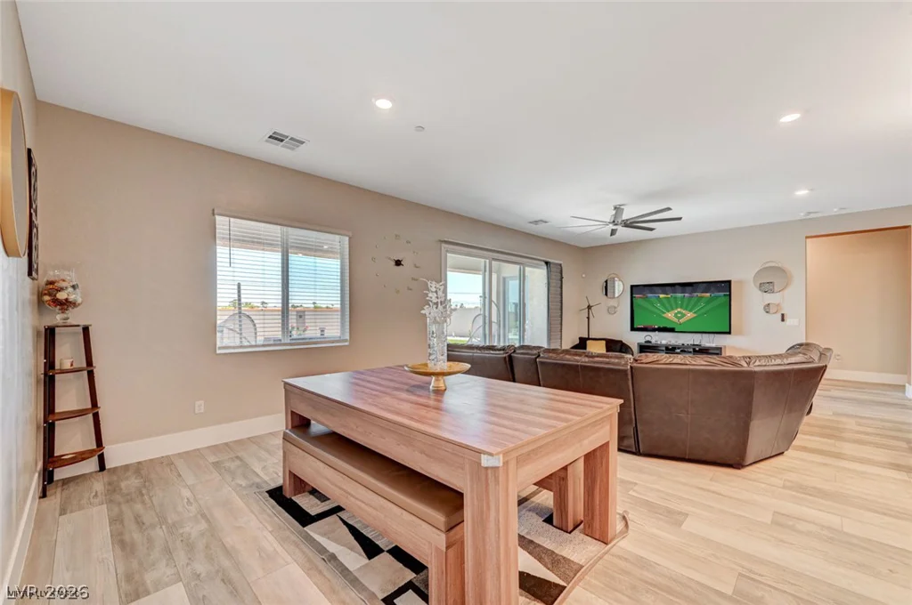 5241 Brayden, Las Vegas, NV 89131