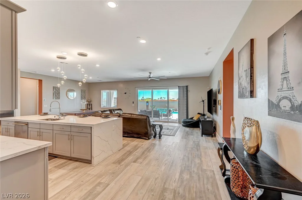 5241 Brayden, Las Vegas, NV 89131