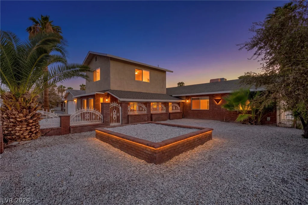 1322 Lucky, Las Vegas, NV 89104