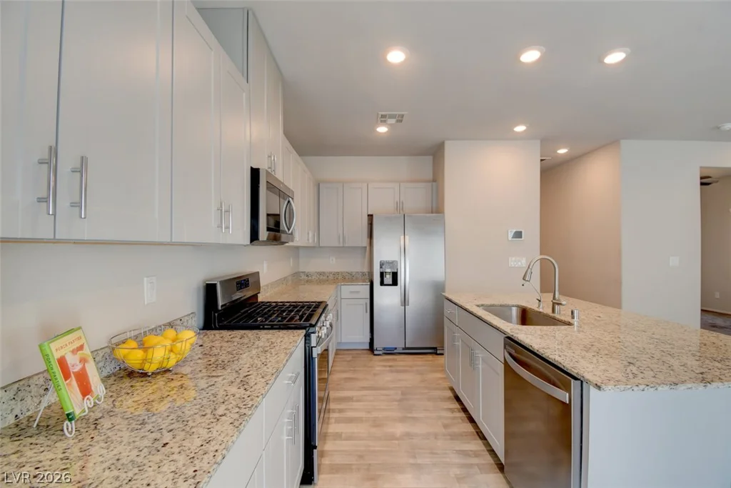 7526 Crested Moon, North Las Vegas, NV 89084