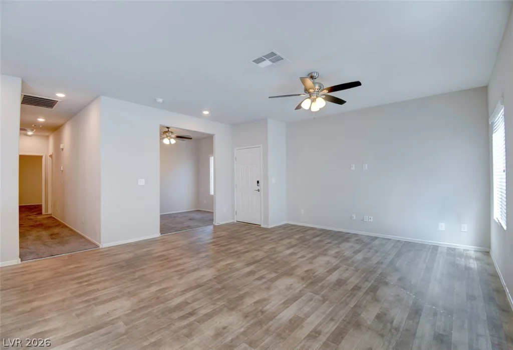 7526 Crested Moon, North Las Vegas, NV 89084