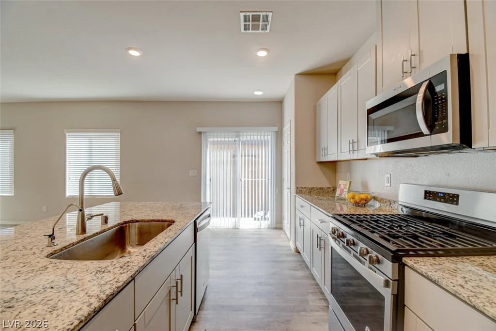 7526 Crested Moon, North Las Vegas, NV 89084