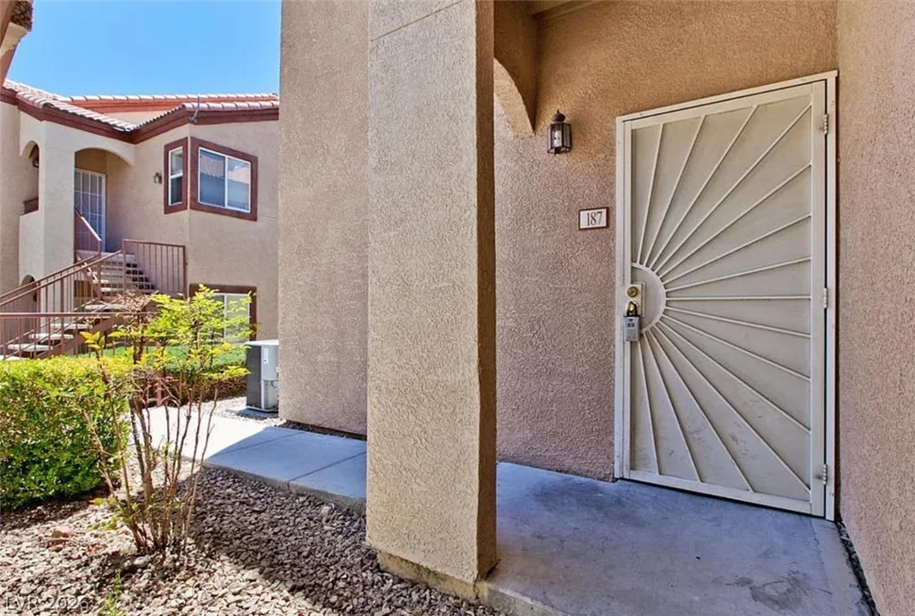 9580 Reno, Las Vegas, NV 89148