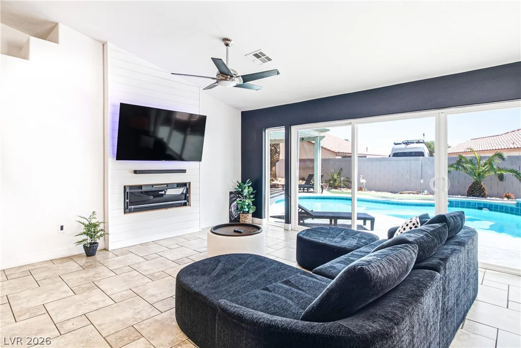 5126 Rose Moss, North Las Vegas, NV 89031