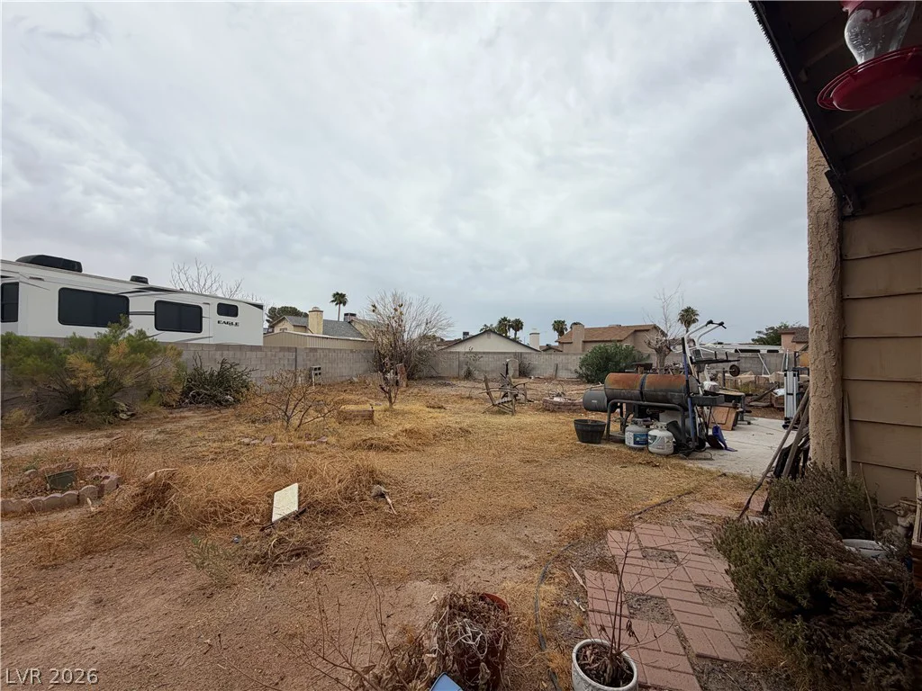 6729 Riverdale, Las Vegas, NV 89108