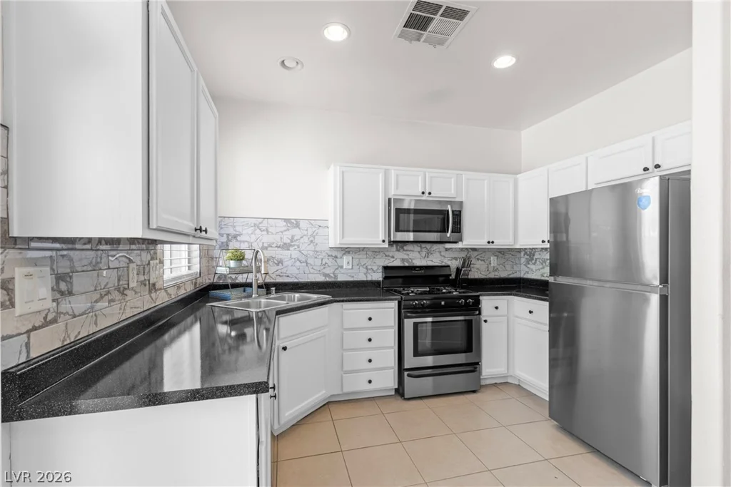 1076 Sweeping Vine, Las Vegas, NV 89183