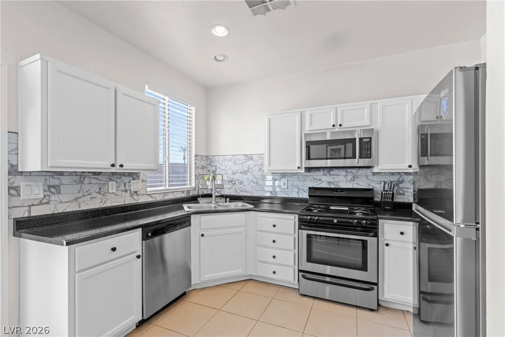 1076 Sweeping Vine, Las Vegas, NV 89183