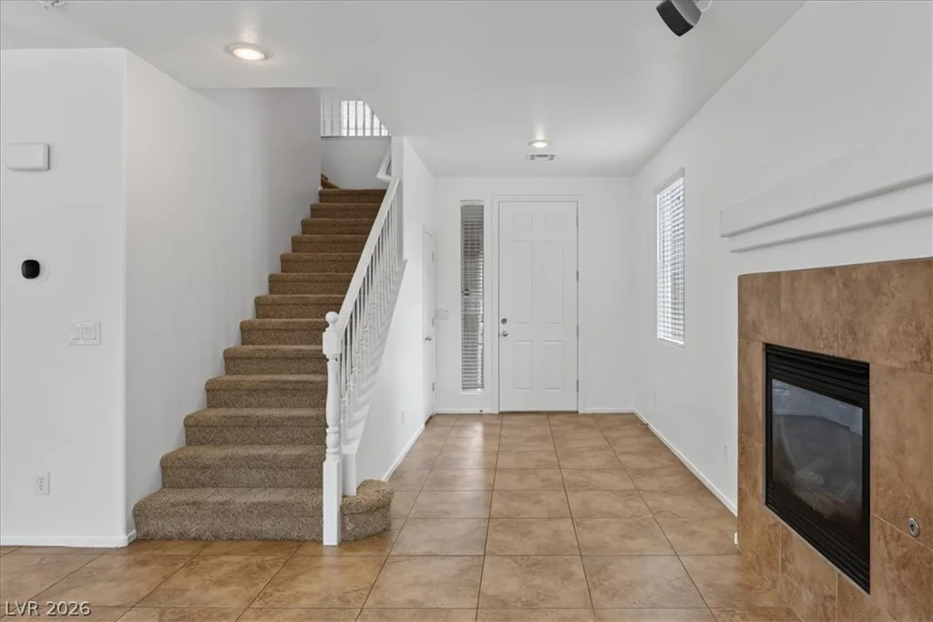 9075 Cloudy Mountain, Las Vegas, NV 89178
