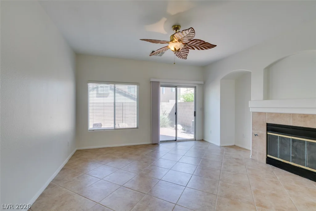 10744 Binasco, Las Vegas, NV 89141