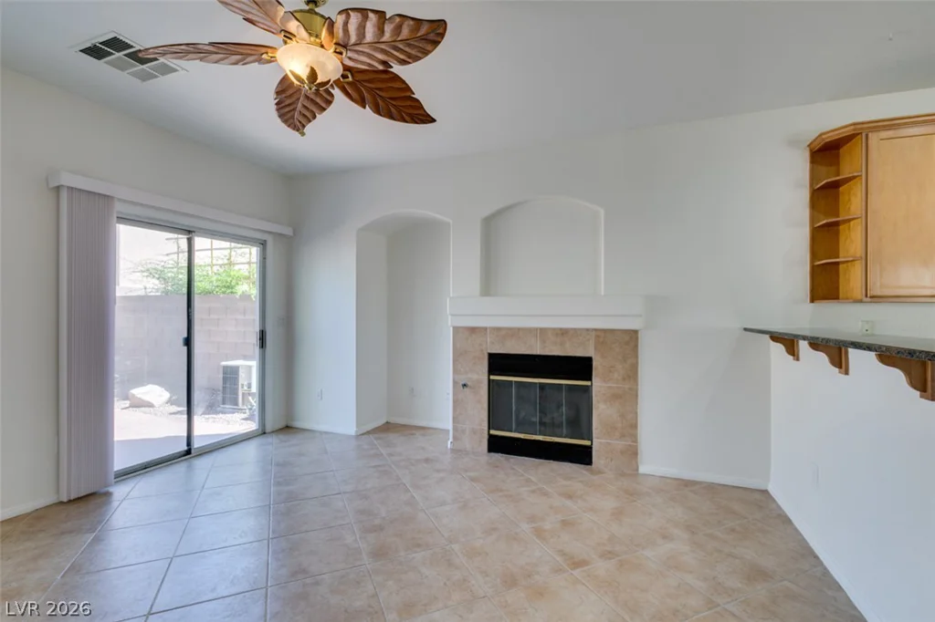 10744 Binasco, Las Vegas, NV 89141