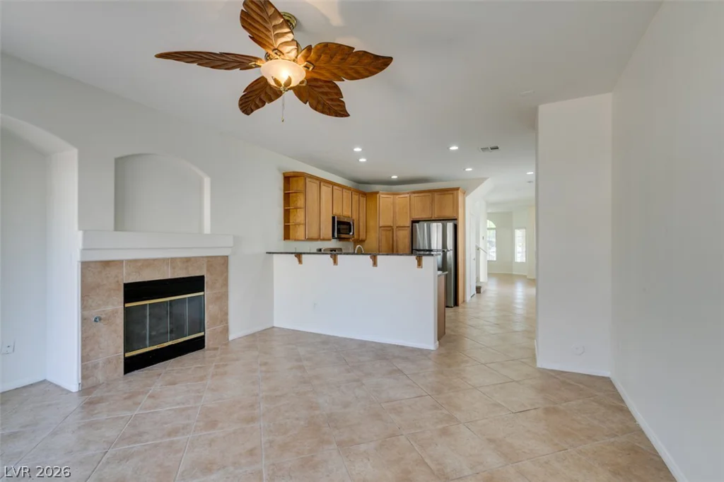 10744 Binasco, Las Vegas, NV 89141