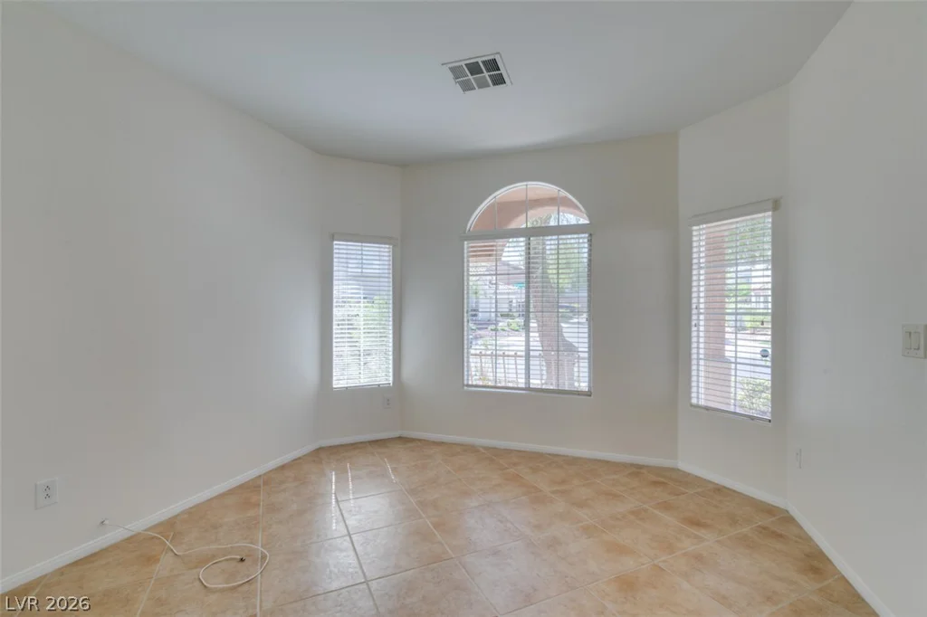 10744 Binasco, Las Vegas, NV 89141