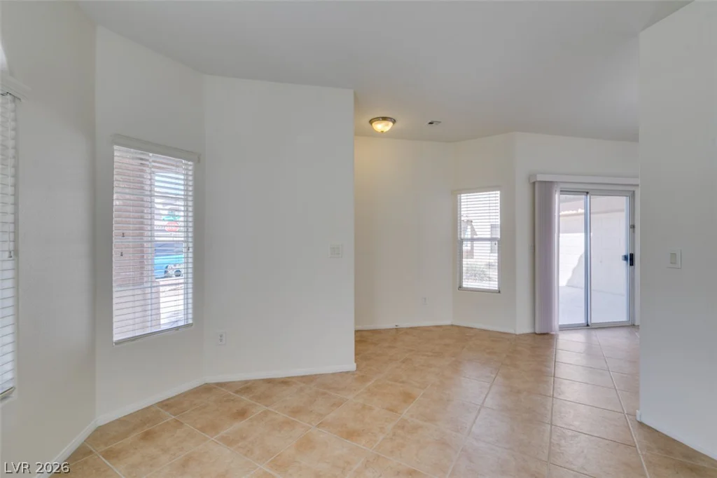 10744 Binasco, Las Vegas, NV 89141