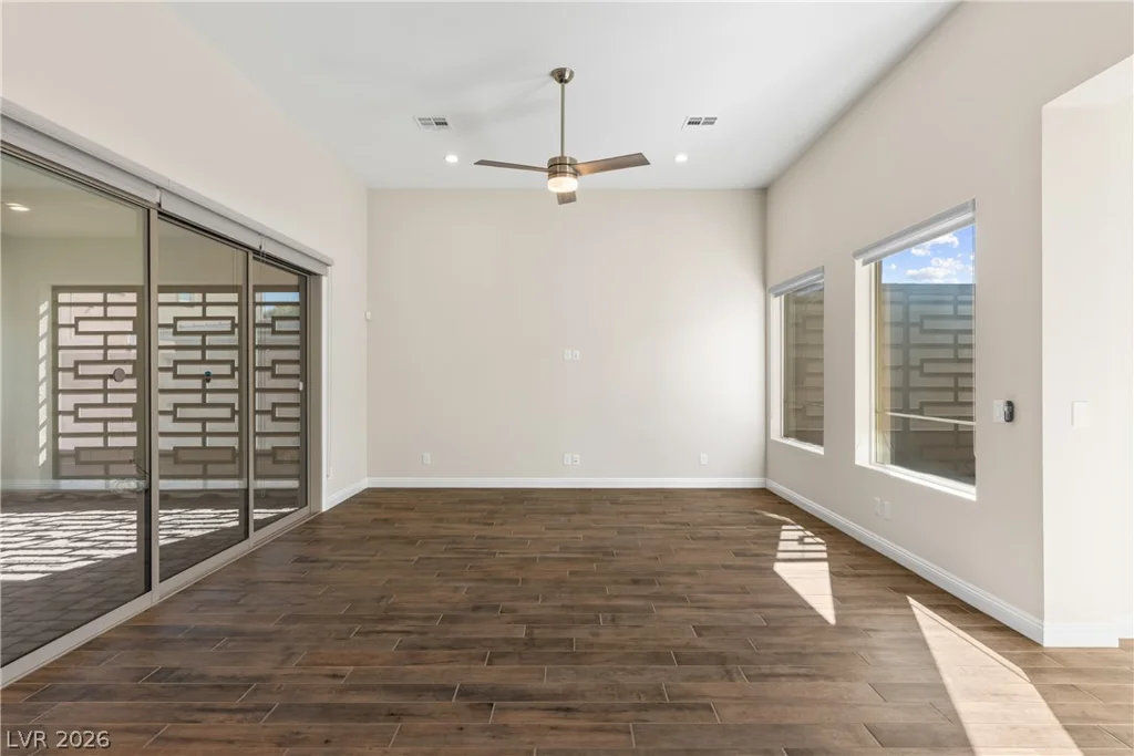 10028 Regency Square, Las Vegas, NV 89148