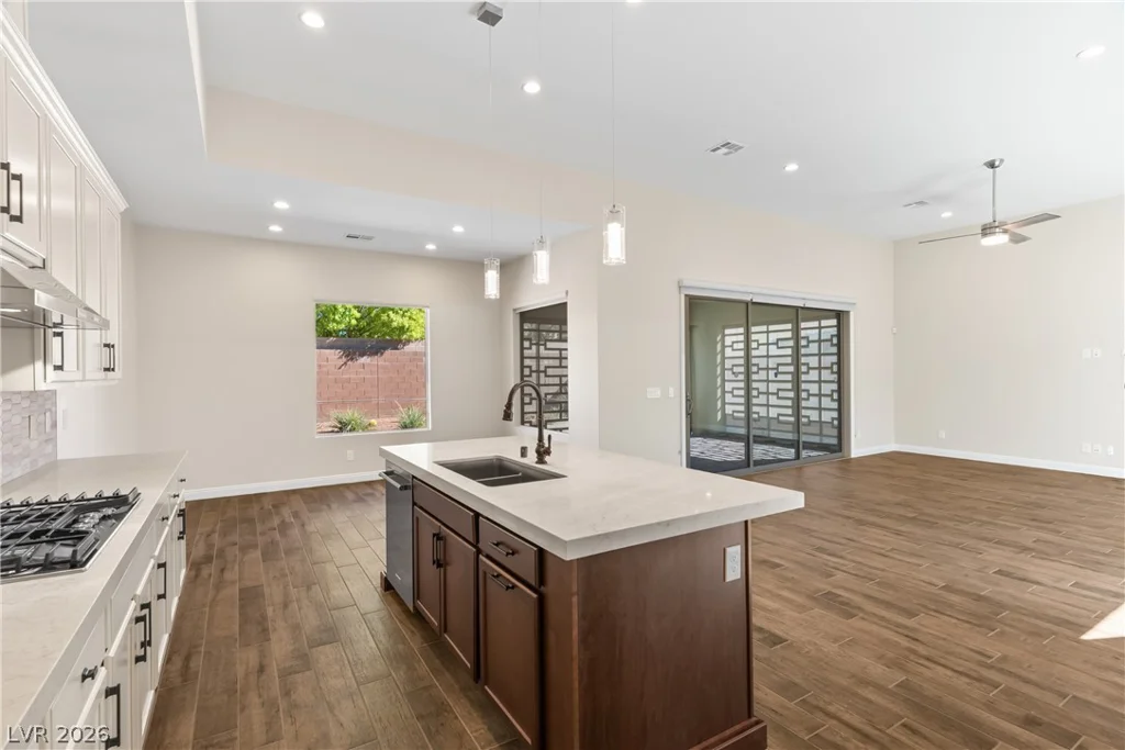 10028 Regency Square, Las Vegas, NV 89148