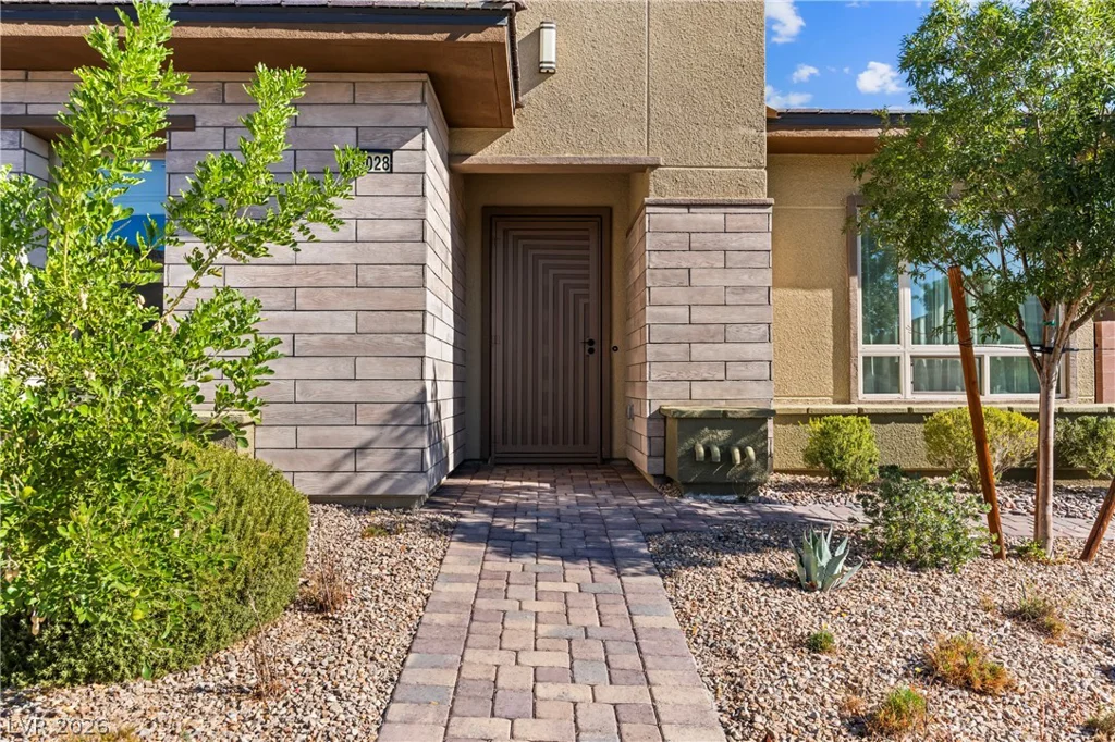 10028 Regency Square, Las Vegas, NV 89148