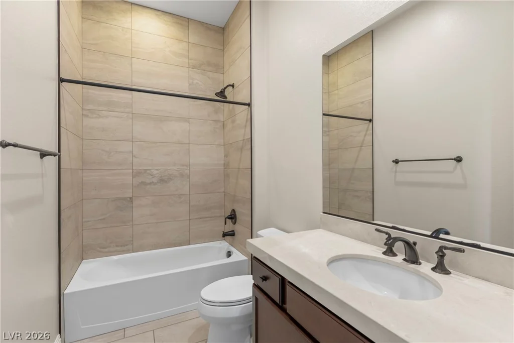 10028 Regency Square, Las Vegas, NV 89148